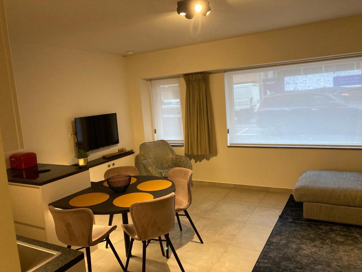 Marco Polo With Free Parking Apartment Кноке-Хайст Екстериор снимка